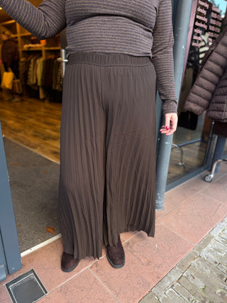 VMCYOLA PLISSÉ HW WIDE PANT WVN CUR Chocolate Torte