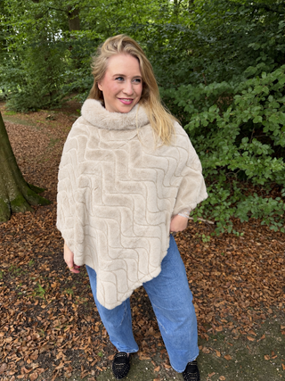 Poncho Aafke Anje