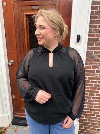 VMCMOLLY DETAIL LS TOP WVN CUR Black
