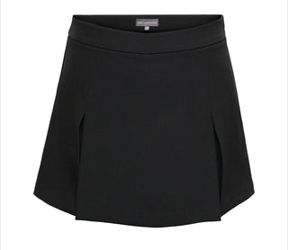CARELLY HW PLEAT SKORTS TLR BLACK